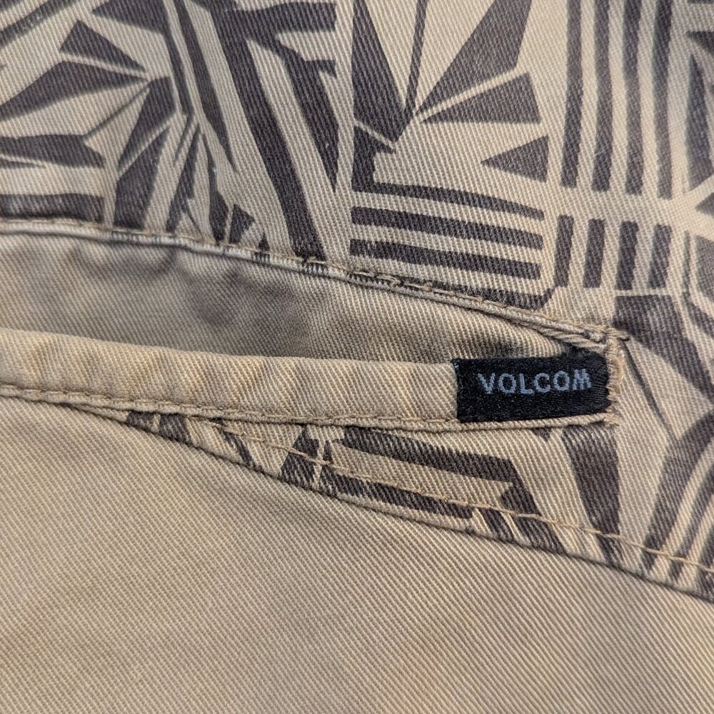 Volcom Men's Shorts | Size 36 | Inseam 11.5" - Picture 6 of 6